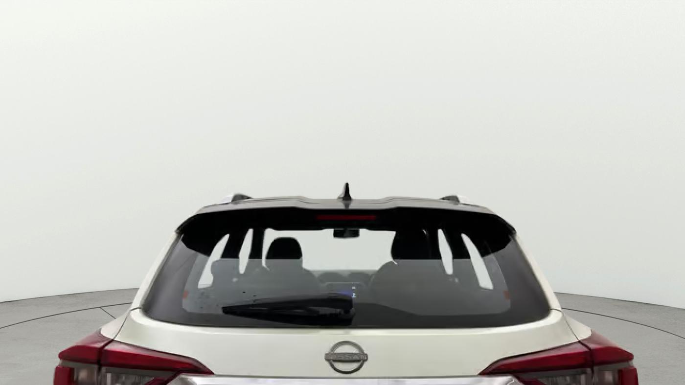 2022 Nissan MAGNITE XV TURBO CVT DUAL TONE, Petrol, Automatic, 40,359 km, Rear Windshield