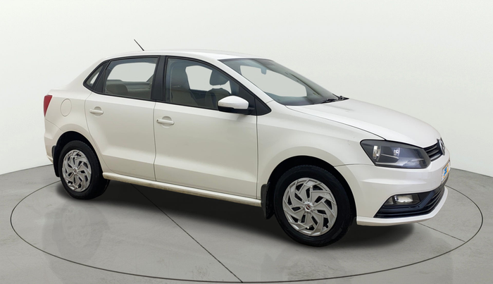 2017 Volkswagen Ameo COMFORTLINE 1.5 AT, Diesel, Automatic, 1,07,411 km, Right Front Diagonal