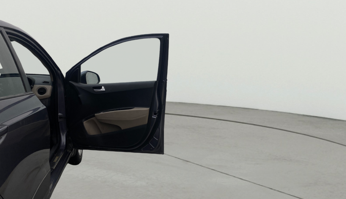 2017 Hyundai Xcent SX 1.2, Petrol, Manual, 26,172 km, RHS Front Door