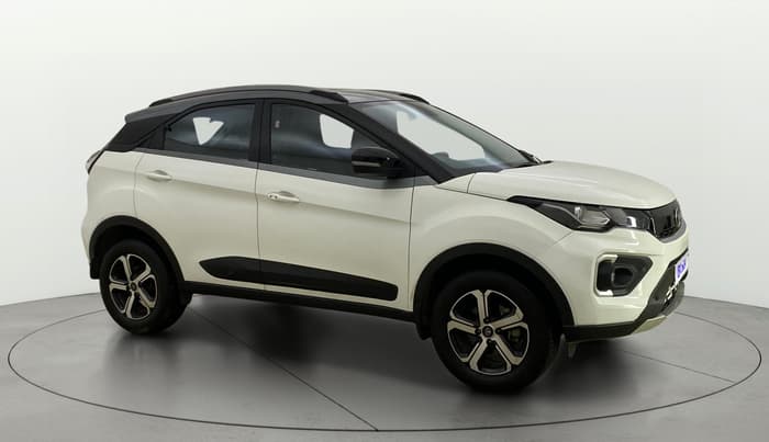 2022 Tata NEXON XZA PLUS SUNROOF DUAL TONE PETROL, Petrol, Automatic, 19,875 km, Right Front Diagonal