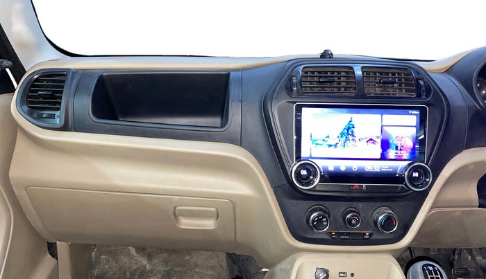 2018 Mahindra TUV300 T6 PLUS, Diesel, Manual, 57,016 km, Air Conditioner