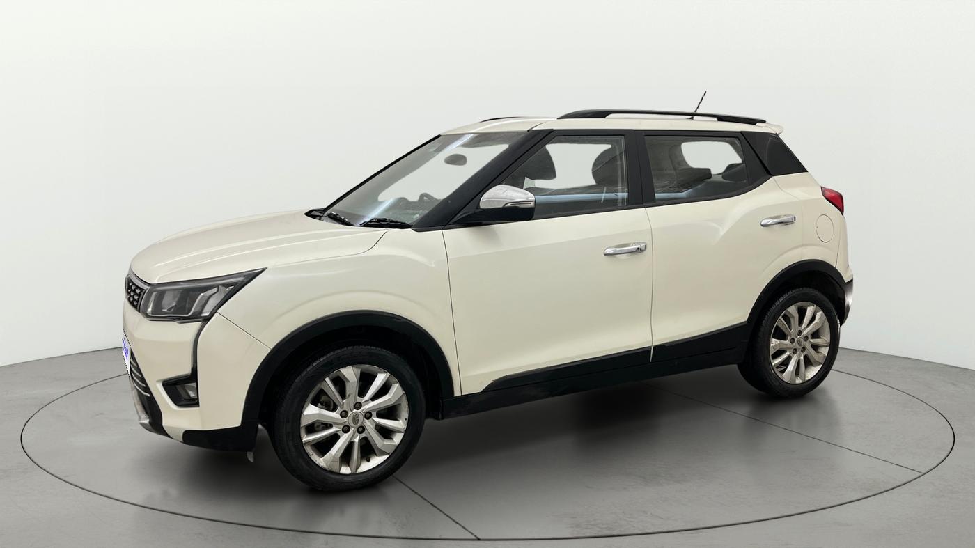 2019 Mahindra XUV300 W8 1.5 DIESEL AMT, Diesel, Automatic, 70,236 km, Left Front Diagonal