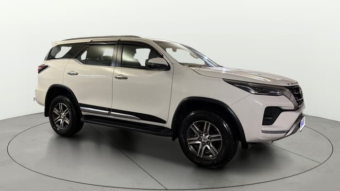 2023 Toyota Fortuner 4X2 AT 2.7 PETROL, Petrol, Automatic, 36,211 km, Right Front Diagonal