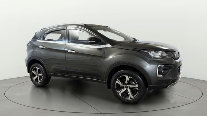 2023 Tata NEXON XZ PLUS (O) PETROL, Petrol, Manual, 30,243 km, Right Front Diagonal