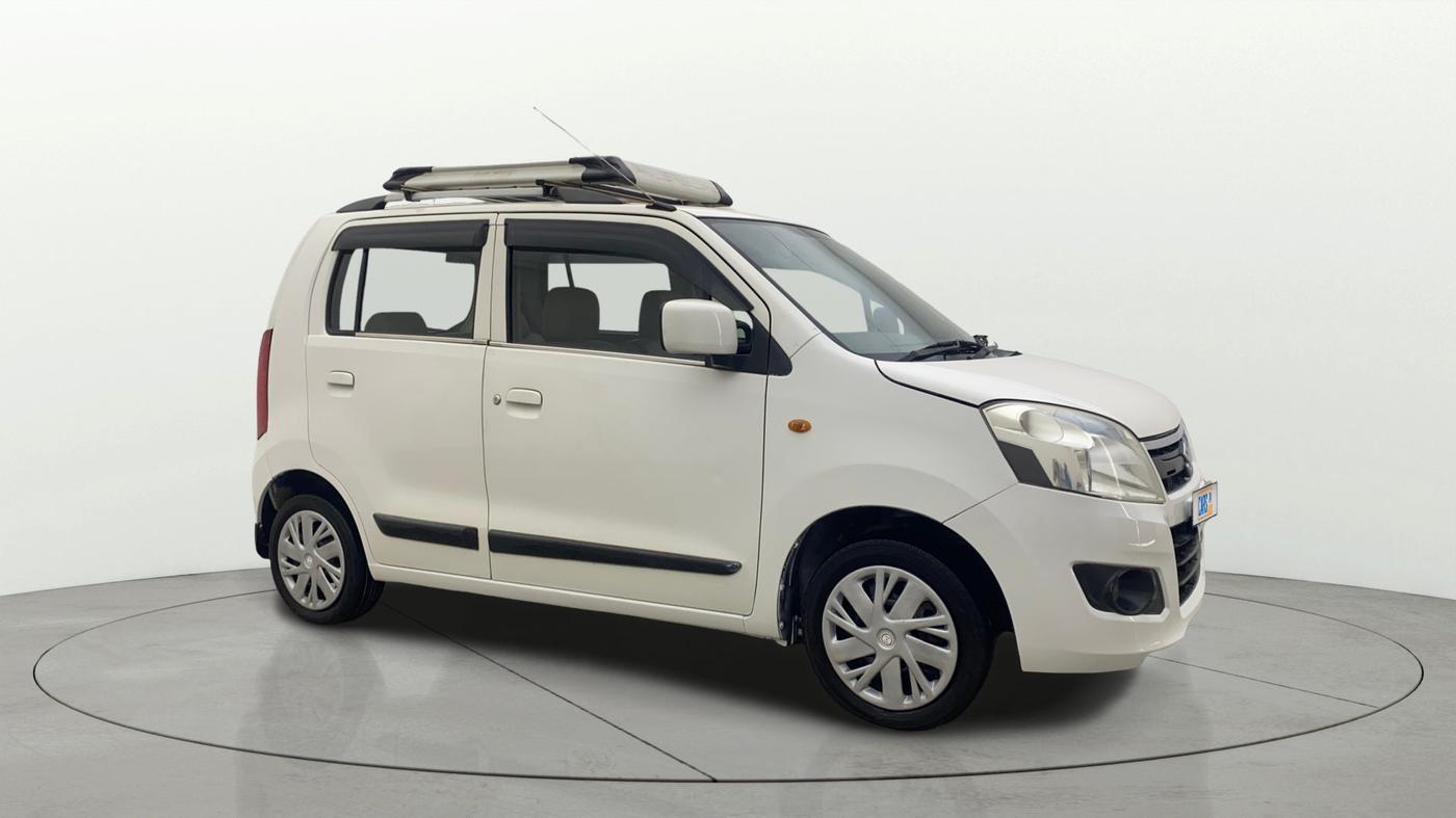 2017 Maruti Wagon R 1.0 VXI AMT, CNG, Automatic, 72,197 km, Right Front Diagonal