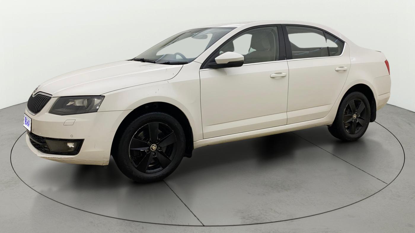 2017 Skoda Octavia AMBITION PLUS AT 1.8 TSI, Petrol, Automatic, 64,017 km, Left Front Diagonal