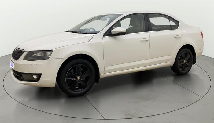 2017 Skoda Octavia AMBITION PLUS AT 1.8 TSI, Petrol, Automatic, 64,017 km, Left Front Diagonal