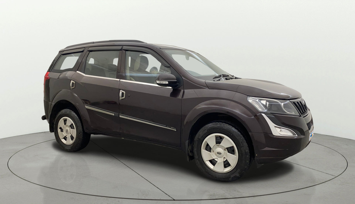 2017 Mahindra XUV500 W4, Diesel, Manual, 99,924 km, SRP