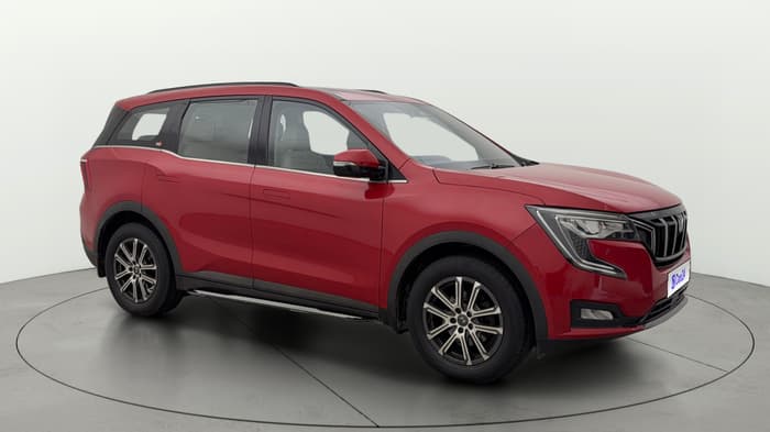 2021 Mahindra XUV700 AX 7 P AT 7 STR, Petrol, Automatic, 58,369 km, Right Front Diagonal