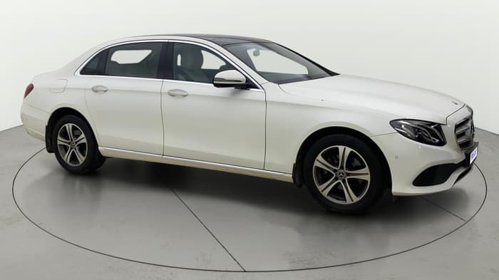 2017 Mercedes Benz E Class E 220 D, Diesel, Automatic, 43,690 km, Right Front Diagonal