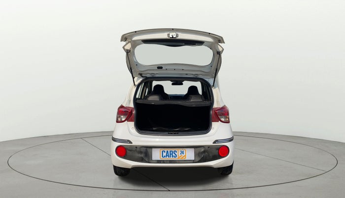 2018 Hyundai Grand i10 SPORTZ 1.2 KAPPA VTVT, Petrol, Manual, 37,122 km, Boot Door Open