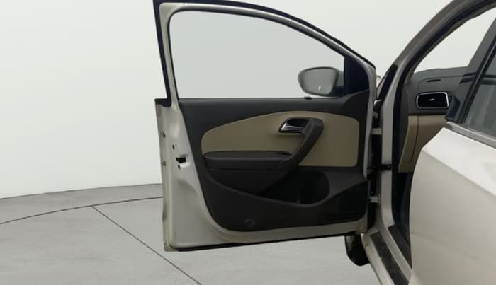 2014 Volkswagen Vento HIGHLINE DIESEL 1.6, Diesel, Manual, 1,05,013 km, LHS Front Door