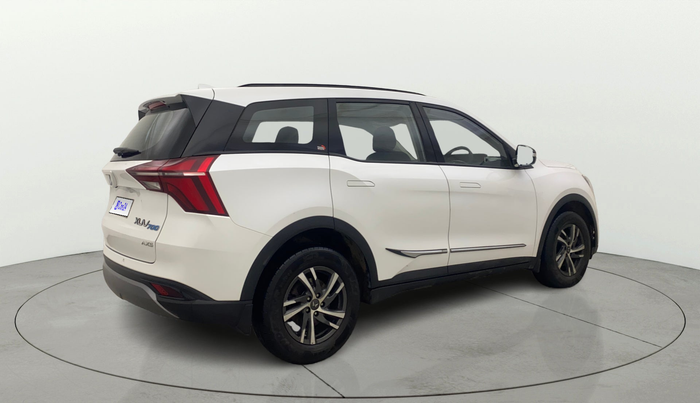 2022 Mahindra XUV700 AX 5 P AT 5 STR, Petrol, Automatic, 22,173 km, Right Back Diagonal