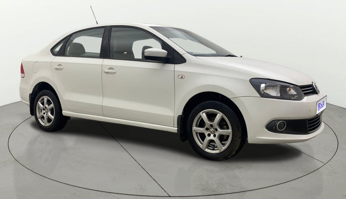 2013 Volkswagen Vento HIGHLINE 1.6 MPI, Petrol, Manual, 1,14,206 km, Right Front Diagonal