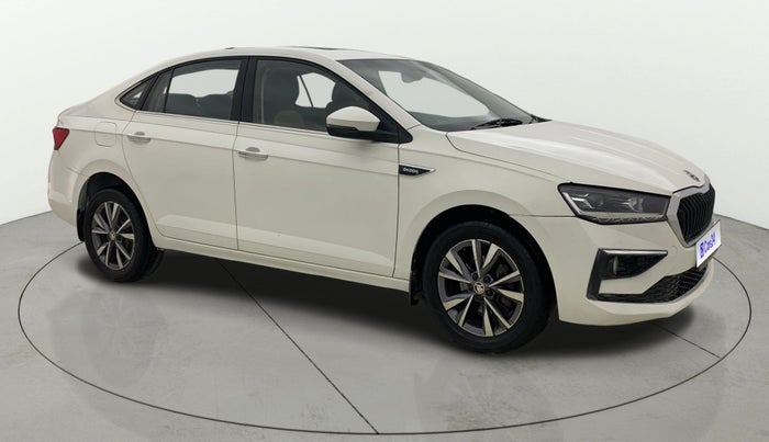 2022 Skoda SLAVIA STYLE 1.0L TSI MT, Petrol, Manual, 75,557 km, Right Front Diagonal