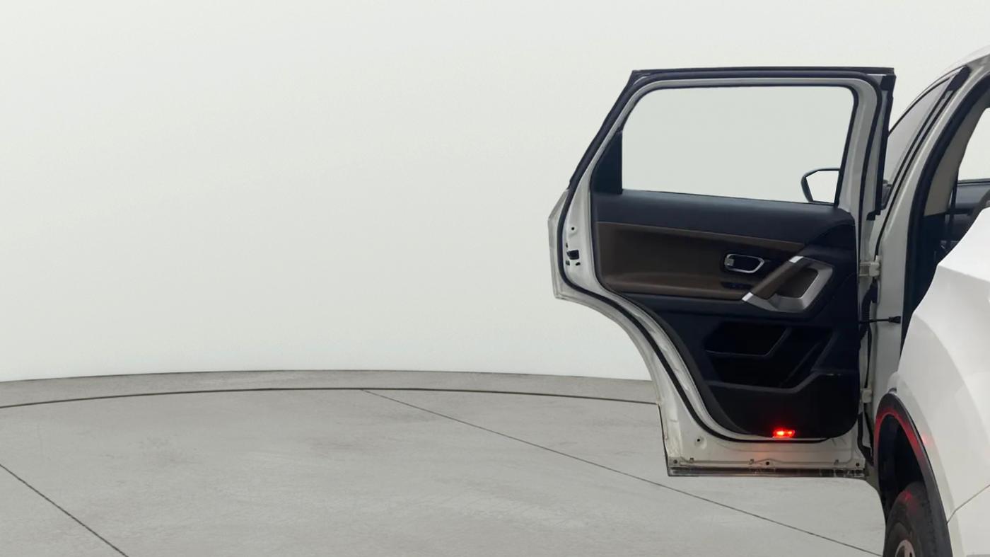 2020 Tata Harrier XZA PLUS 2.0L, Diesel, Automatic, 1,02,173 km, LHS Rear Door