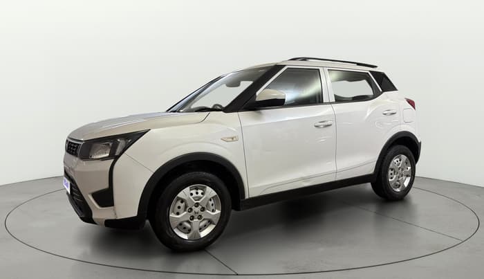 2024 Mahindra XUV300 W4 1.5 DIESEL, Diesel, Manual, 84,053 km, Left Front Diagonal