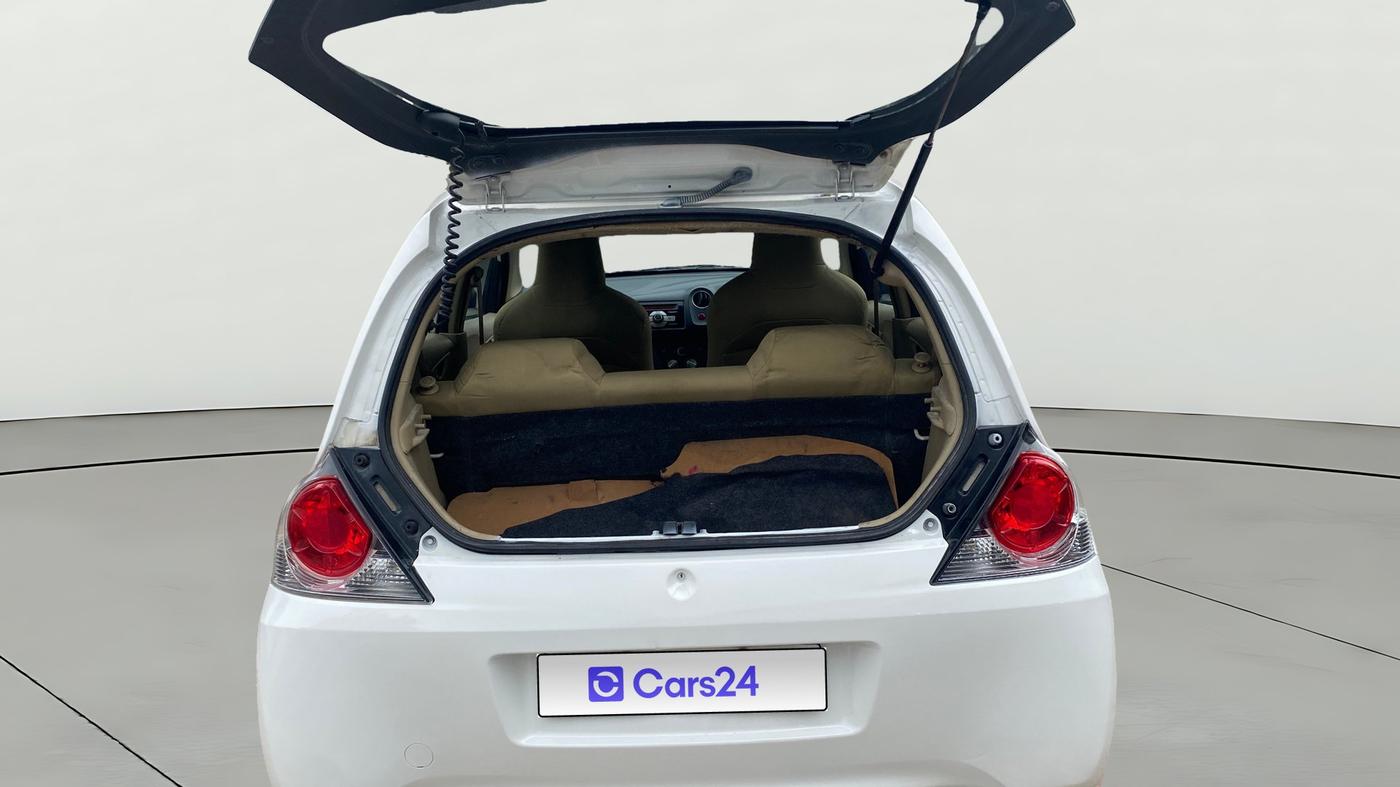 2014 Honda Brio S MT, Petrol, Manual, 73,099 km, Boot Open Zoomed View