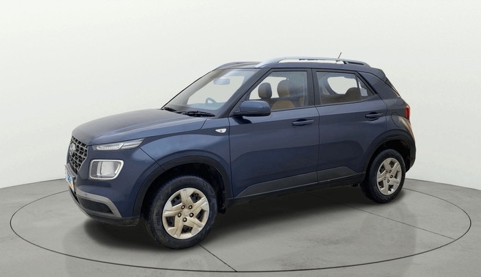 2022 Hyundai VENUE S 1.2, Petrol, Manual, 40,517 km, Left Front Diagonal