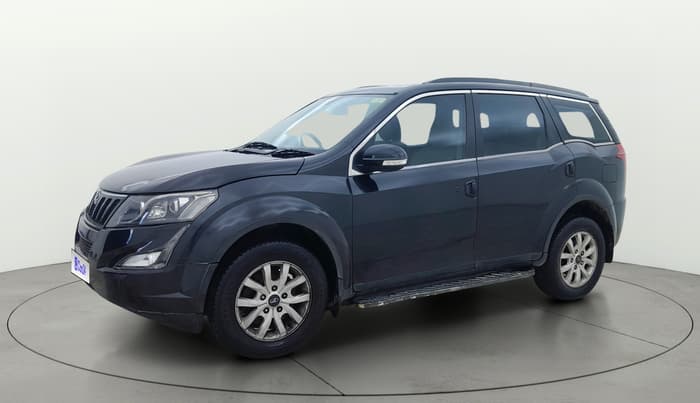 2015 Mahindra XUV500 W10, Diesel, Manual, 1,13,300 km, Left Front Diagonal