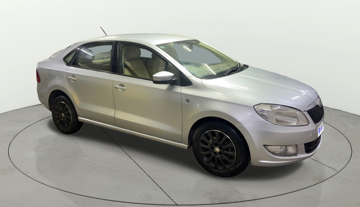 2015 Skoda Rapid 1.5 TDI CR AMBITION PLUS, Diesel, Manual, 1,28,085 km, SRP