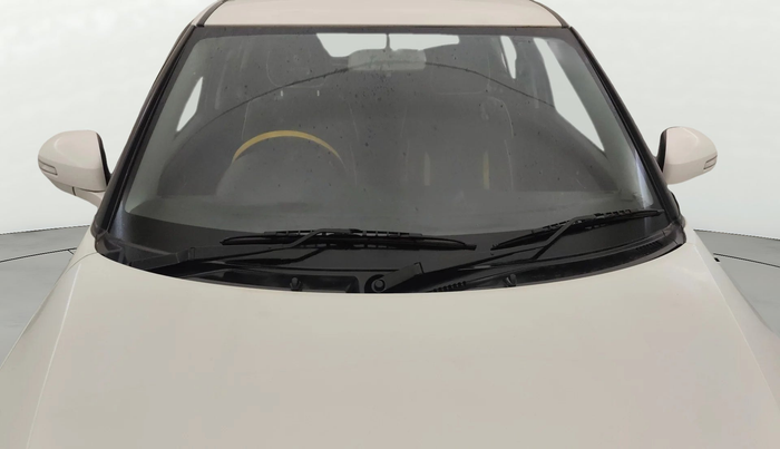 2015 Maruti Swift VXI, Petrol, Manual, 43,661 km, Front Windshield