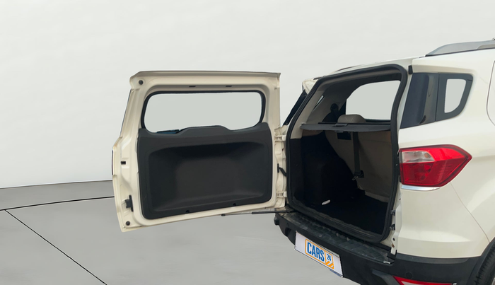 2015 Ford Ecosport TITANIUM 1.5L PETROL, Petrol, Manual, 1,01,340 km, Boot Door Open