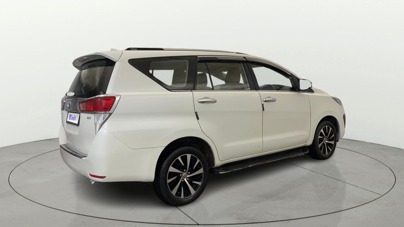 2022 Toyota Innova Crysta 2.7 ZX AT 7 STR, Petrol, Automatic, 55,536 km, Right Back Diagonal