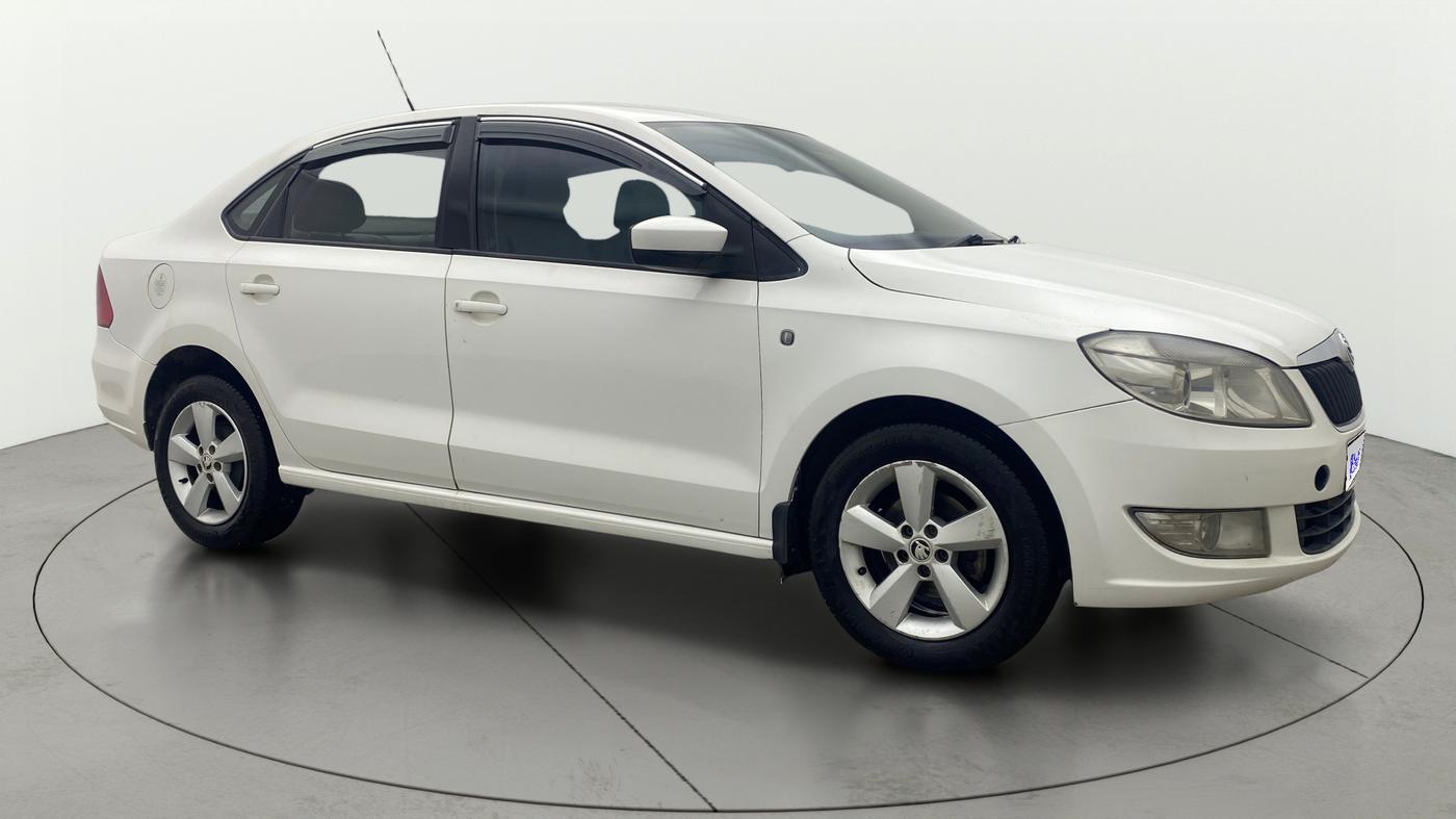 2015 Skoda Rapid 1.5 TDI CR ELEGANCE AT, Diesel, Automatic, 1,18,712 km, SRP
