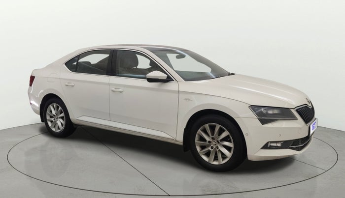 2017 Skoda Superb L&K 1.8 TSI AT, Petrol, Automatic, 91,341 km, Right Front Diagonal