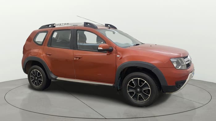 2017 Renault Duster 110 PS RXZ 4X2 AMT DIESEL, Diesel, Automatic, 1,42,264 km, Right Front Diagonal
