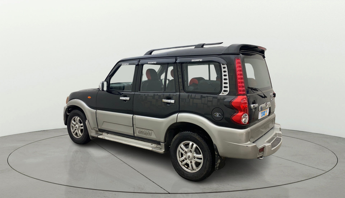 2013 Mahindra Scorpio VLX 2WD AIRBAG, Diesel, Manual, 1,44,881 km, Left Back Diagonal