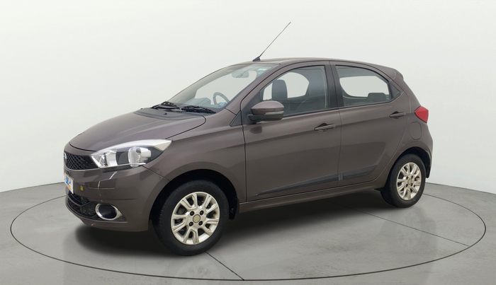 2017 Tata Tiago XZ PETROL, Petrol, Manual, 27,861 km, Left Front Diagonal