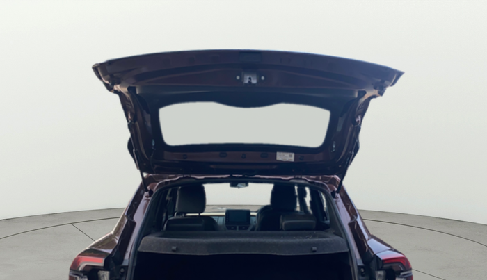 2022 Renault Kiger RXT MT, CNG, Manual, 43,687 km, Boot Door Open