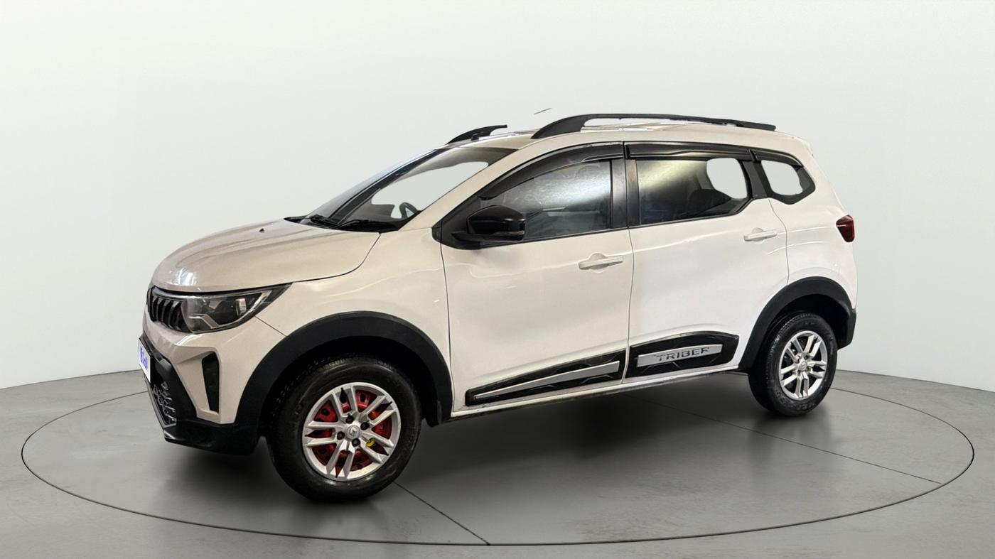 2023 Renault TRIBER RXT, Petrol, Manual, 42,037 km, Left Front Diagonal