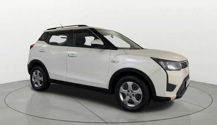 2023 Mahindra XUV300 W6 1.2 PETROL AMT, Petrol, Automatic, 39,599 km, SRP