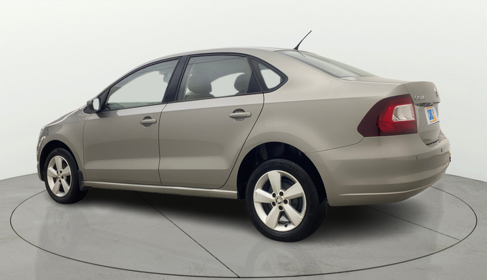 2015 Skoda Rapid AMBITION 1.6 MPI MT, Petrol, Manual, 1,39,151 km, Left Back Diagonal