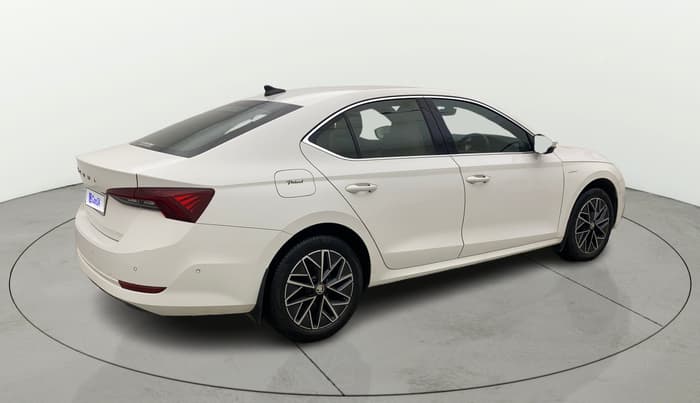 2021 Skoda Octavia L&K 2.0 AT, Petrol, Automatic, 73,572 km, Right Back Diagonal