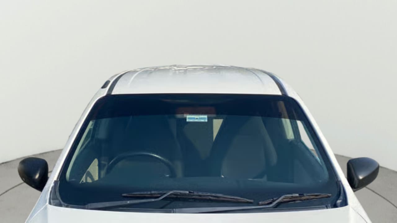 2023 Maruti Alto VXI, Petrol, Manual, 30,777 km, Front Windshield