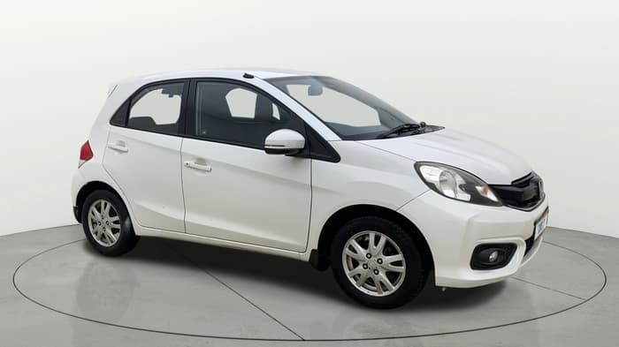 2017 Honda Brio VX MT, Petrol, Manual, 1,33,627 km, Right Front Diagonal