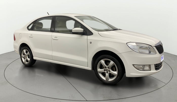 2014 Skoda Rapid AMBITION 1.6 MPI MT PLUS, Petrol, Manual, 1,04,953 km, SRP