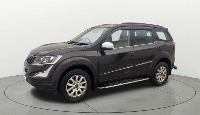 2016 Mahindra XUV500 W10, Diesel, Manual, 69,315 km, Left Front Diagonal
