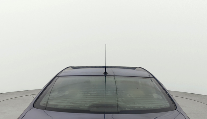 2014 Hyundai Verna FLUIDIC 1.6 CRDI SX, Diesel, Manual, 1,04,935 km, Rear Windshield