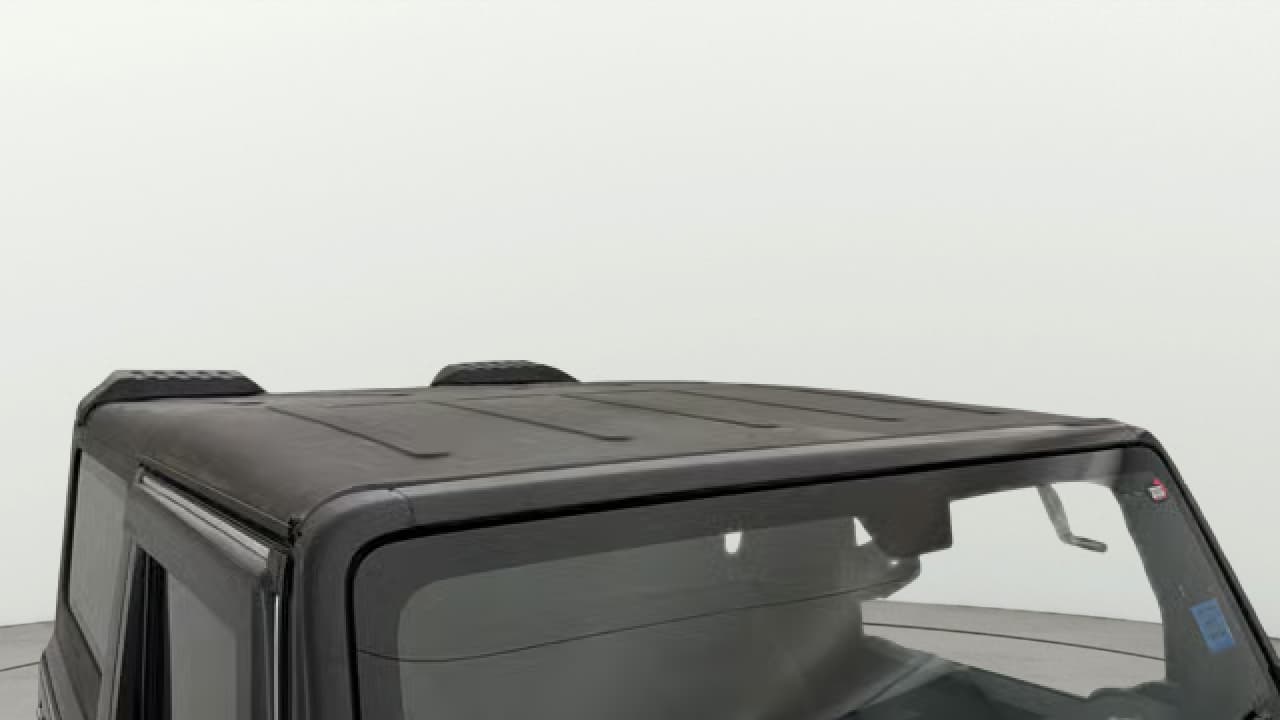 2022 Mahindra Thar LX PETROL HT 4WD AT, Petrol, Automatic, 36,737 km, Roof