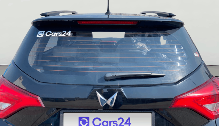 2023 Mahindra XUV300 W8 (O) 1.2 PETROL, Petrol, Manual, 13,938 km, Rear Windshield