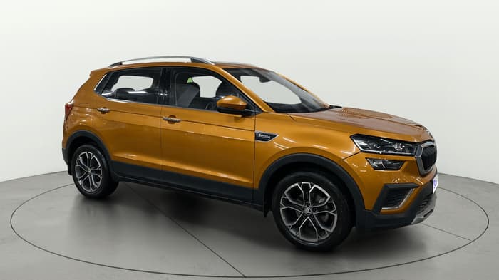 2022 Skoda KUSHAQ STYLE 1.0L TSI AT (6 AIRBAGS), Petrol, Automatic, 15,721 km, Right Front Diagonal