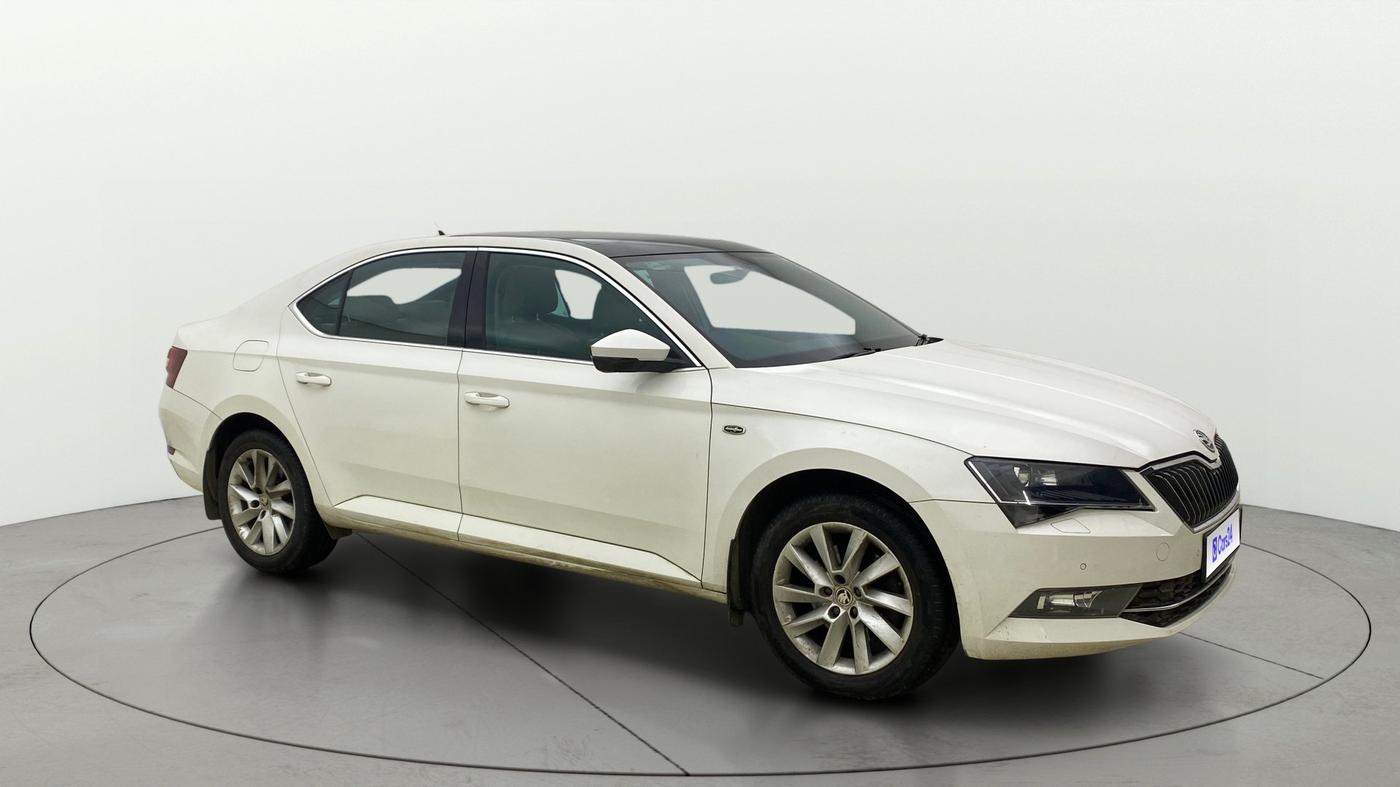 2016 Skoda Superb L&K 1.8 TSI AT, Petrol, Automatic, 50,102 km, SRP