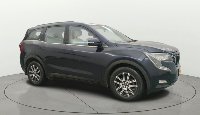 2022 Mahindra XUV700 AX 7 LUXURY P AT 7 STR, Petrol, Automatic, 17,184 km, SRP