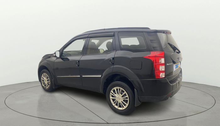 2016 Mahindra XUV500 W4, Diesel, Manual, 1,39,463 km, Left Back Diagonal