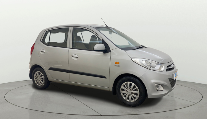 2015 Hyundai i10 SPORTZ 1.1, Petrol, Manual, 11,107 km, Right Front Diagonal
